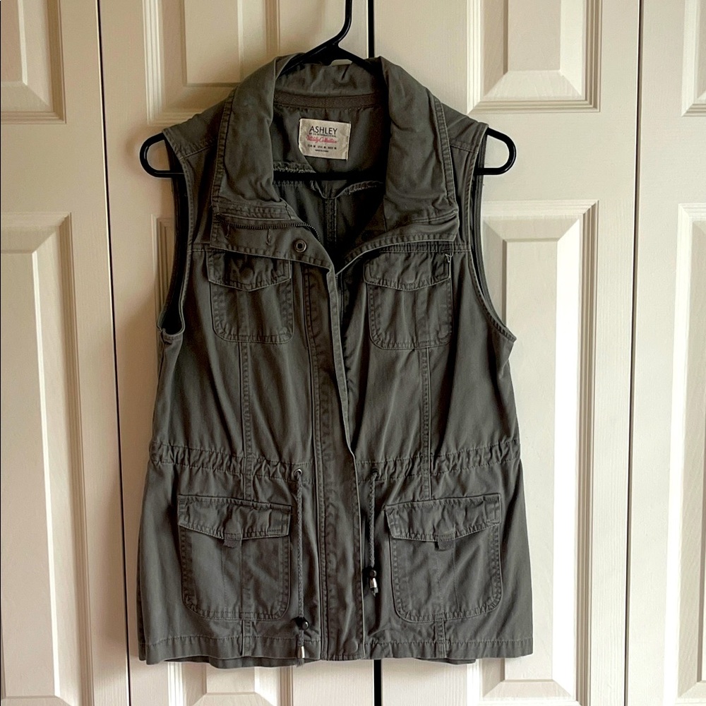 Ashley By 26 International Olive Utility Military Vest Medium Green Full Zip